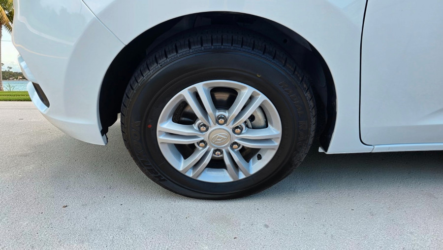2026 MY25 LDV G10 SV7C + Van Image 5