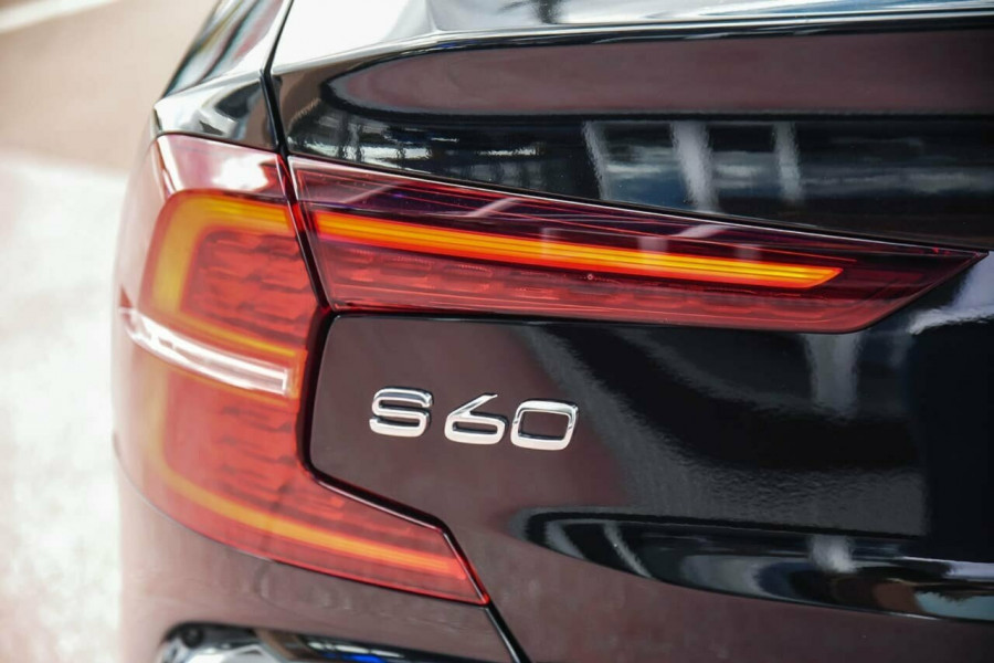 2019 MY20 Volvo S60 Z Series T5 R-Design Sedan Image 23
