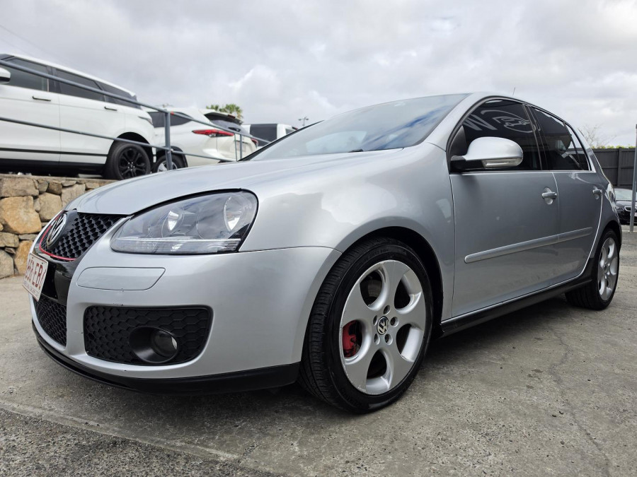 2007 Volkswagen Golf V GTI Hatch Image 3