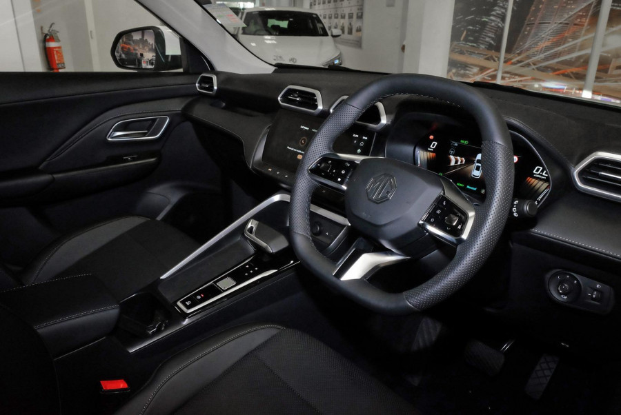2024 MY25 MG ZS ZS32 Essence Hybrid+ SUV Image 7