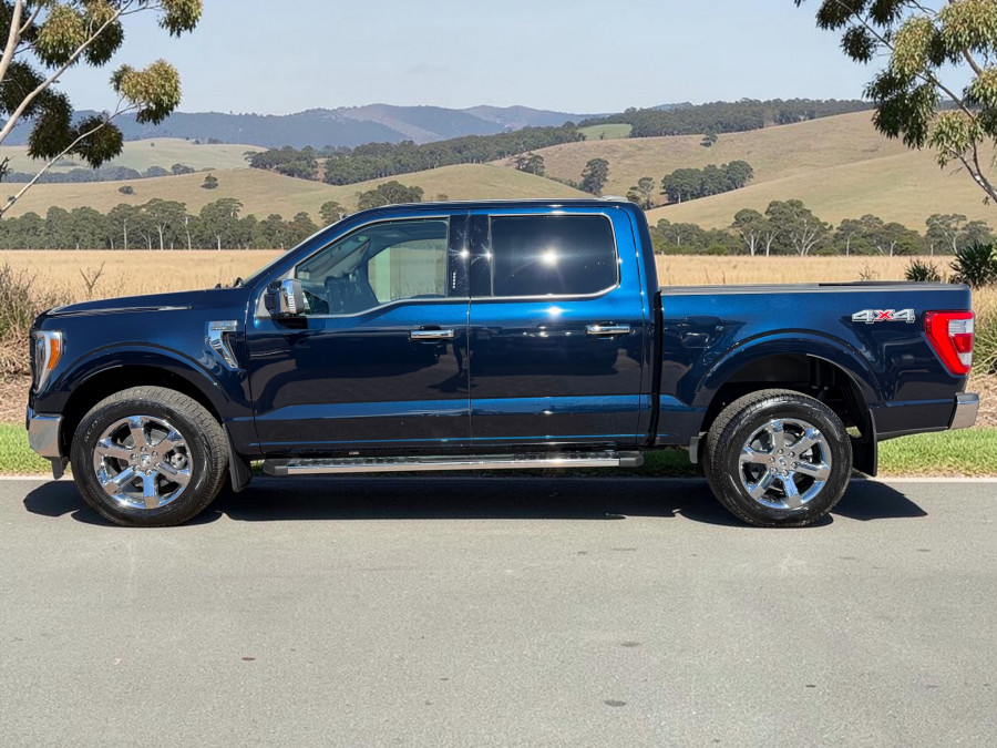 2023 Ford F-150  Lariat Dual Cab Image 4