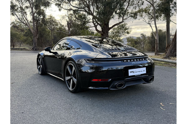 2025 Porsche 911 992 Carrera S Coupe Image 9