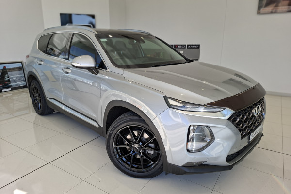 2018 Hyundai Santa Fe DM5 Series II Highlander SUV Image 1