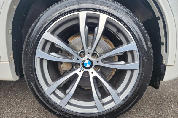 2016 BMW X5 F15 sDrive25d SUV Image 9