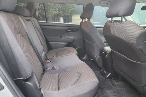2023 Toyota Kluger TXUA75R (Petrol AWD) GX SUV Image 12