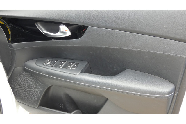 2020 MY21 Kia Cerato BD MY21 SPORT NAV Hatch Image 17
