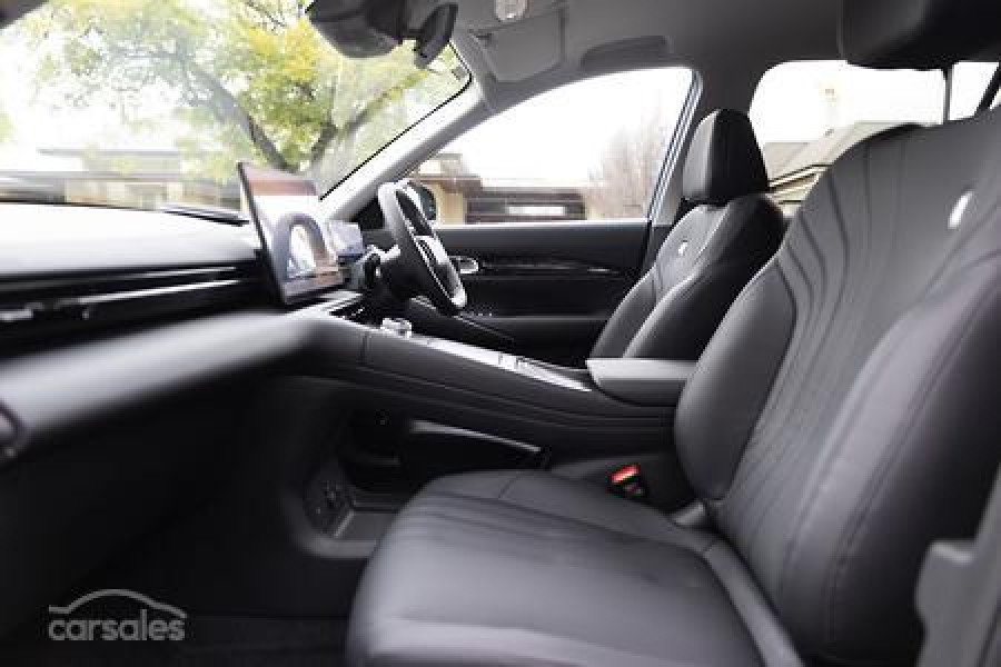 2026 MY27 Geely Starray EM-i P145 Complete SUV Image 5
