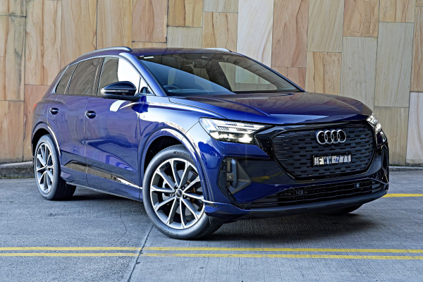 Audi Q4 e-tron 55 F4