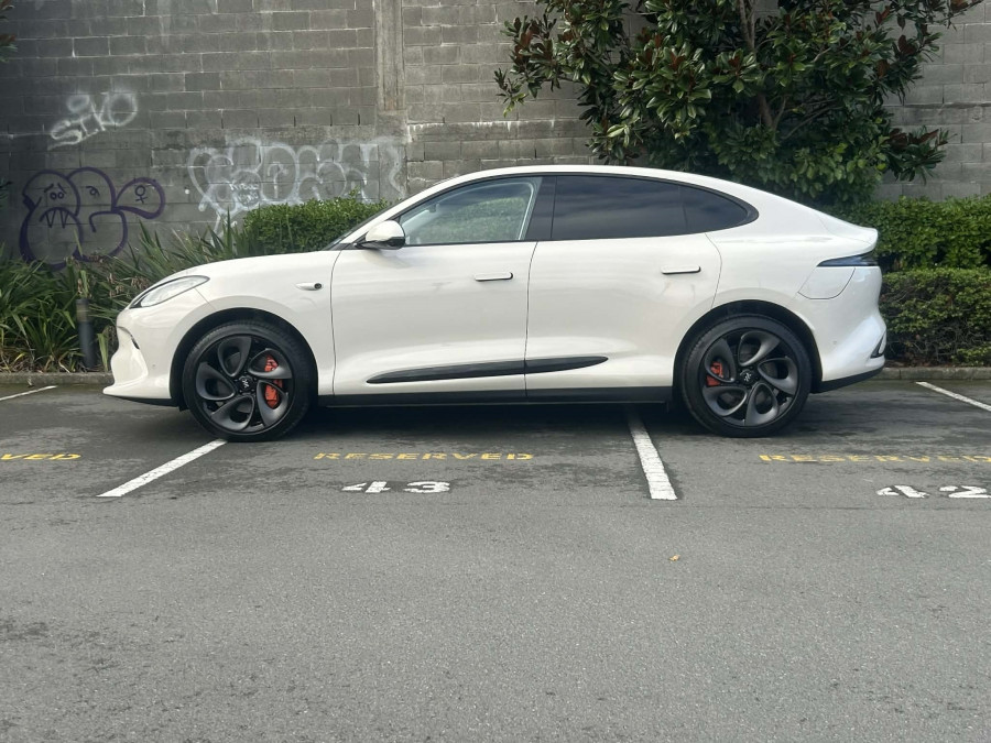2026 MG IM6 Platinum SUV Image 5