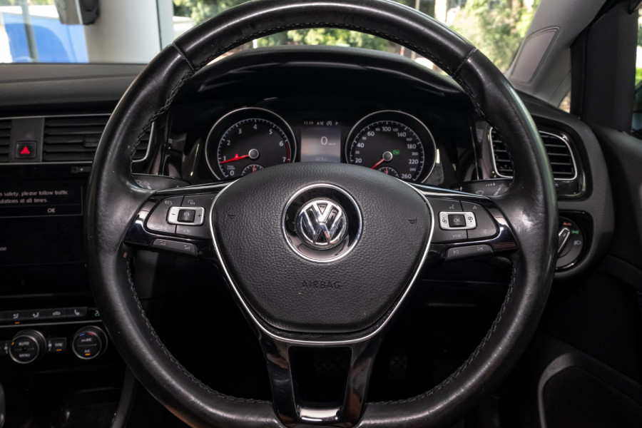 2019 Volkswagen Golf 7.5 110TSI Highline Wagon Image 10
