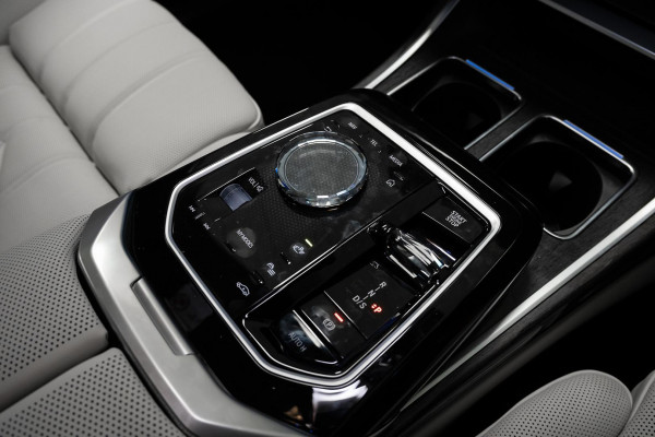 2026 BMW 7 Series G70 740i M Sport Sedan image 20