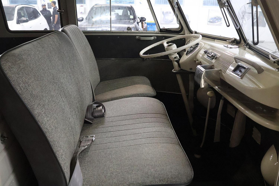 1966 Volkswagen Transporter Type 1 Microbus Bus