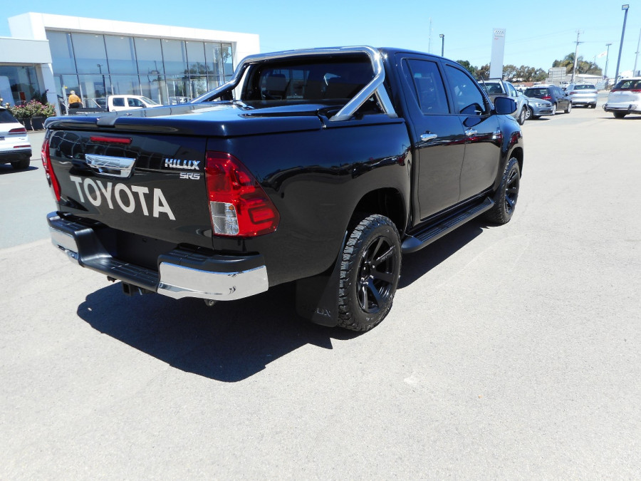 2016 Toyota HiLux GUN126R SR5 Utility Image 8