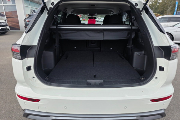 2025 Mitsubishi Outlander ZM LS SUV Image 10
