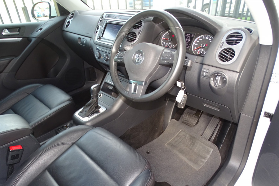 2017 Volkswagen Tiguan 5N Comfrtline SUV Image 12