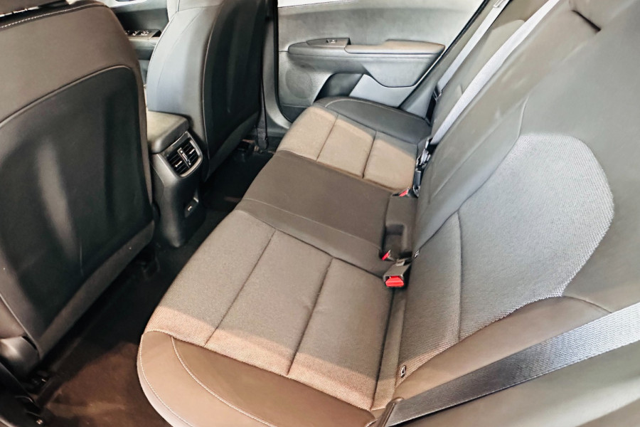 2024 Kia Cerato BD S Hatch Image 9