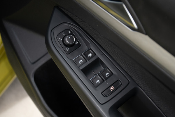 2021 MY22 Volkswagen Golf 8 110TSI Life Hatch image 16