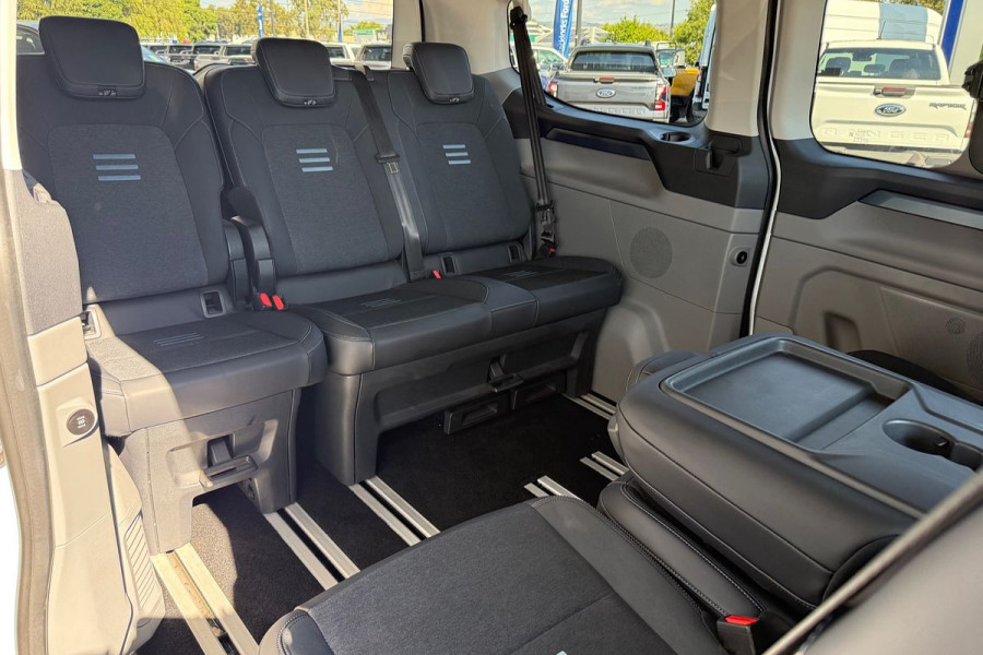 2024 Ford Tourneo AV Active Van Image 14