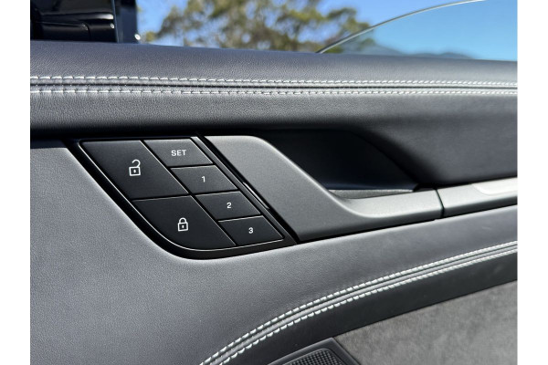 2022 Porsche 911 992 Targa 4 GTS Convertible Image 24