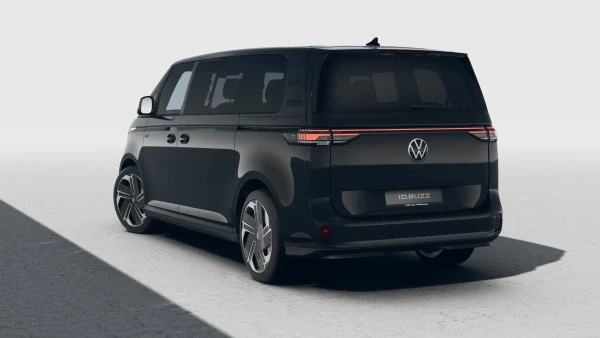2025 Volkswagen ID. Buzz EB GTX People Mover image 3