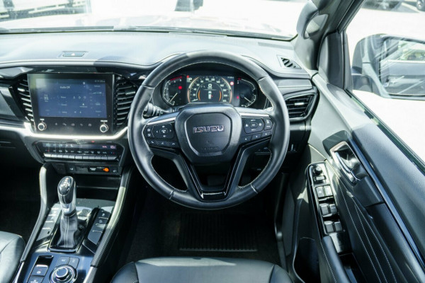 2025 MY25.5 Isuzu MU-X RJ LS-T SUV Image 12