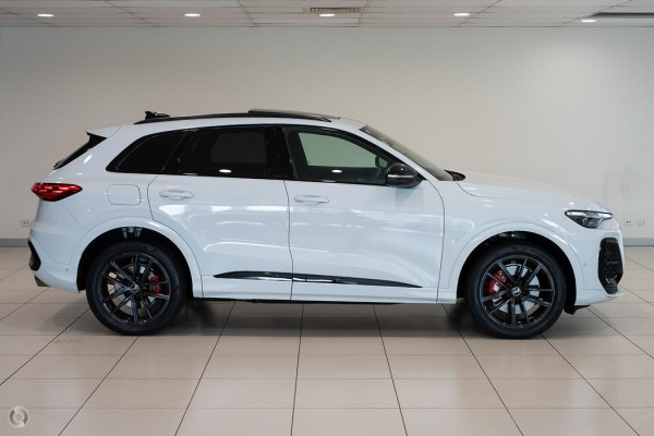 2025 Audi SQ5 FY SUV image 3