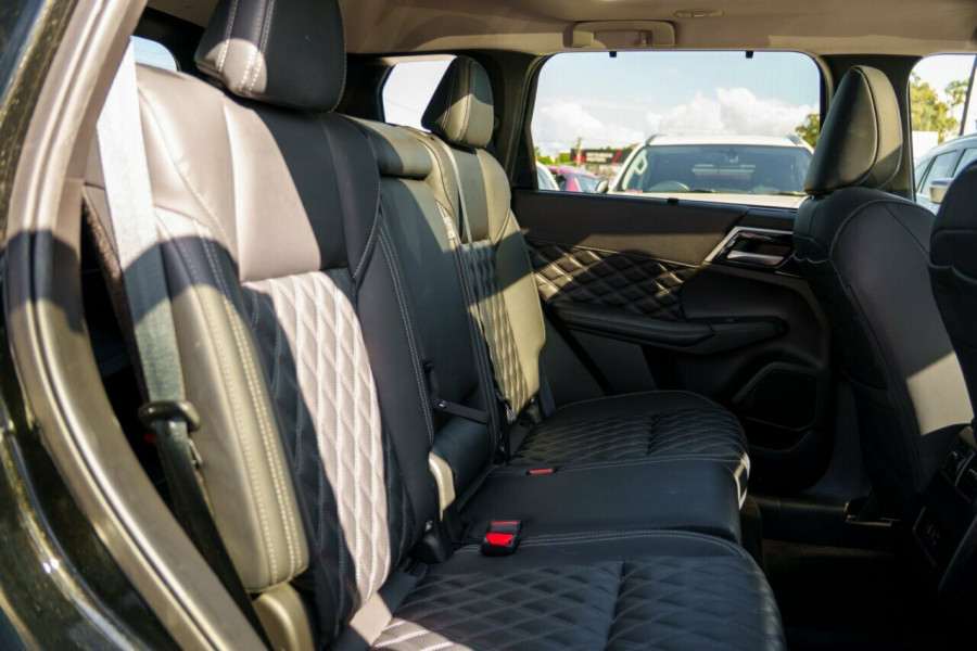 2023 MY24 Mitsubishi Outlander ZM Exceed SUV Image 10