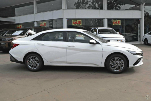 2025 Hyundai i30 CN7.V2  Sedan Image 5