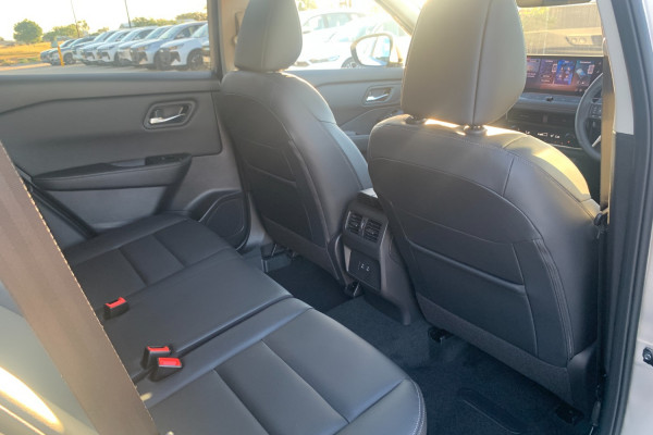 2026 Nissan X-Trail T33 ST-L SUV Image 10