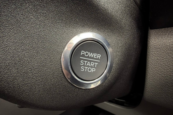 2025 MY25.75 Ford Transit VO 500E Cab Chassis Image 16