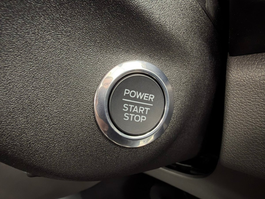 2025 MY25.75 Ford Transit VO 500E Cab Chassis Image 16