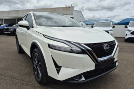 Nissan QASHQAI ST-L J12