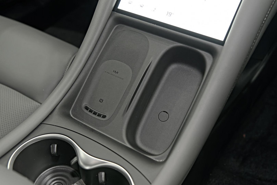2025 MG IM5 P12L Premium Hatch Image 17