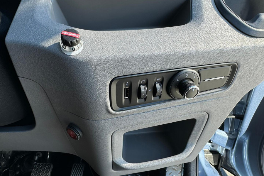 2023 LDV Deliver 9   Van Image 17