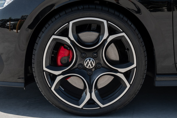 2025 MY26 Volkswagen Golf 8.5 GTI Hatch Image 23