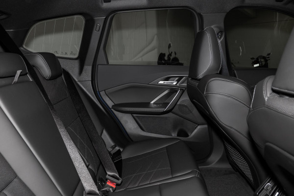 2024 BMW iX1 U11 eDrive20 xLine SUV image 9