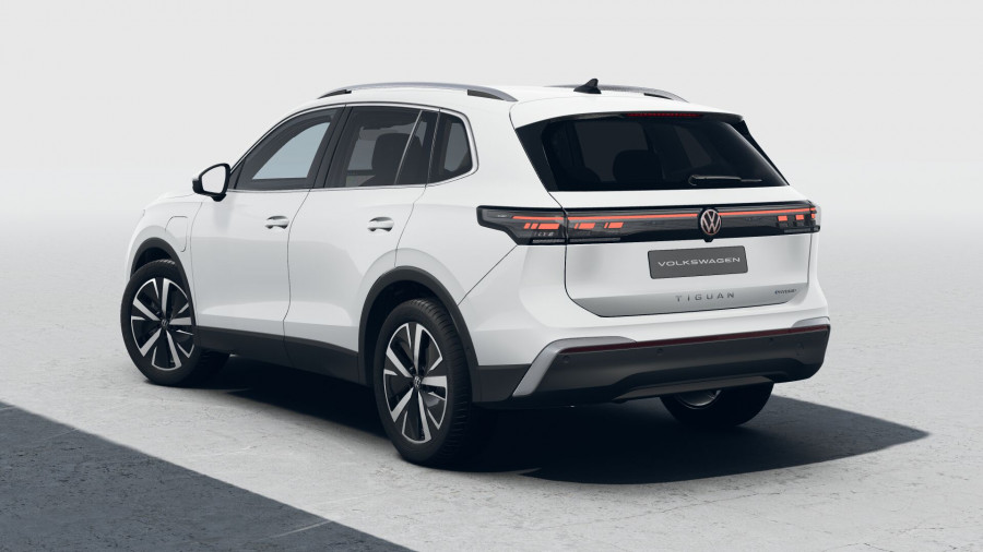 2026 Volkswagen Tiguan CT 150TSI eHybrid Elegance SUV Image 3