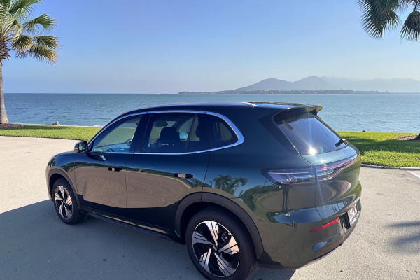 2026 Geely EX5 E245 Inspire Extended Range SUV Image 3