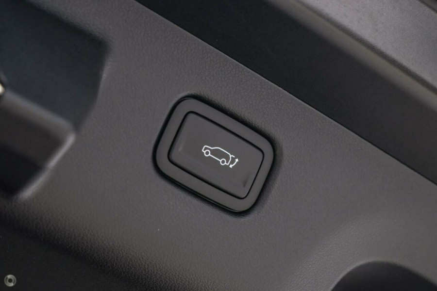 2025 Hyundai KONA SX2.V2 Premium SUV Image 15