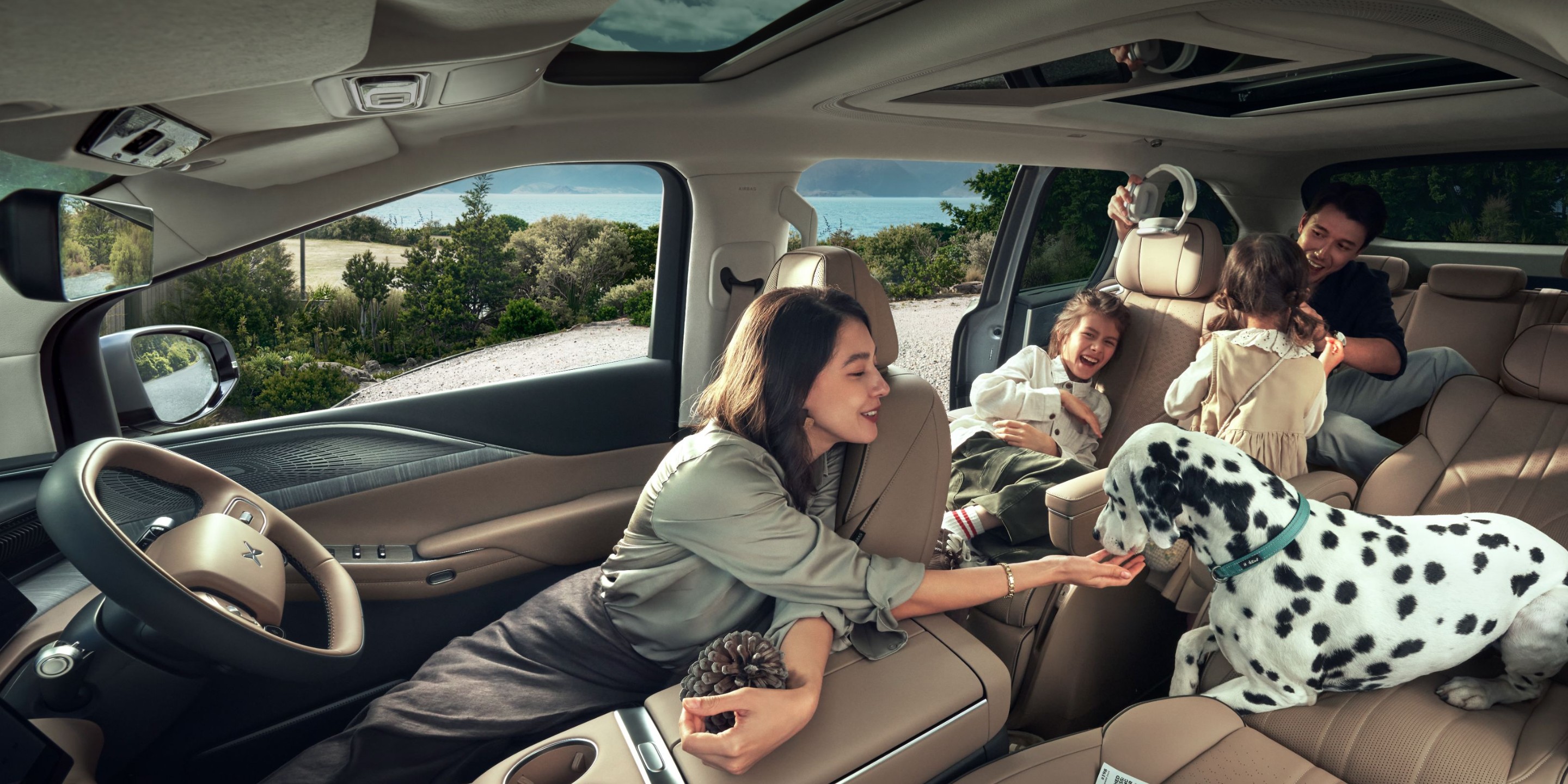 Ultra Intelligent 7 Seater Image