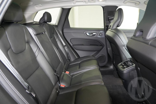 2025 MY26 Volvo XC60 UZ Ultra B5 Dark SUV Image 10