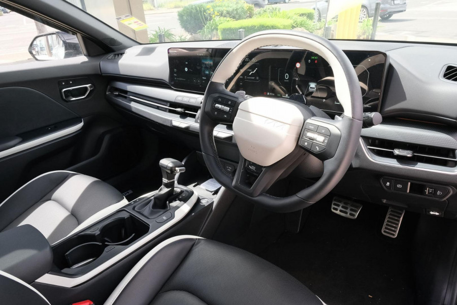 2026 Kia K4 CL4m GT-Line Hatch Image 6
