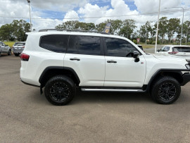 2022 Toyota LandCruiser FJA300R GR Sport Wagon image 16