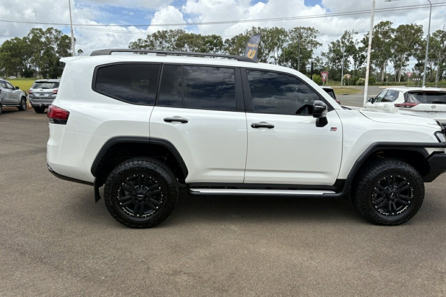 2022 Toyota LandCruiser FJA300R GR Sport Wagon Image 16