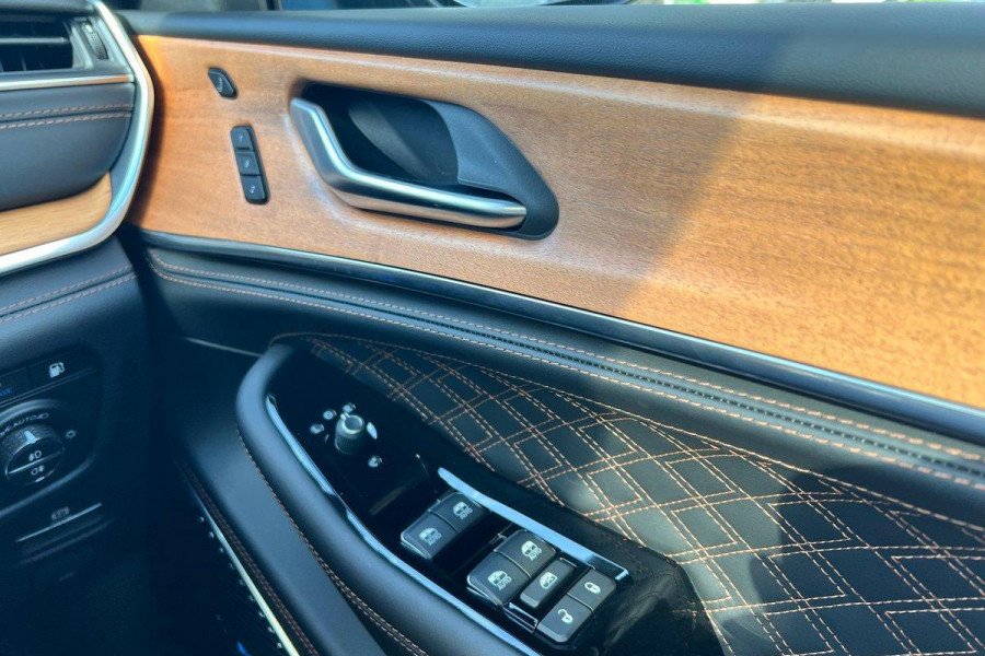 2022 MY23 Jeep Grand Cherokee WL Summit Reserve 4xe SUV Image 27