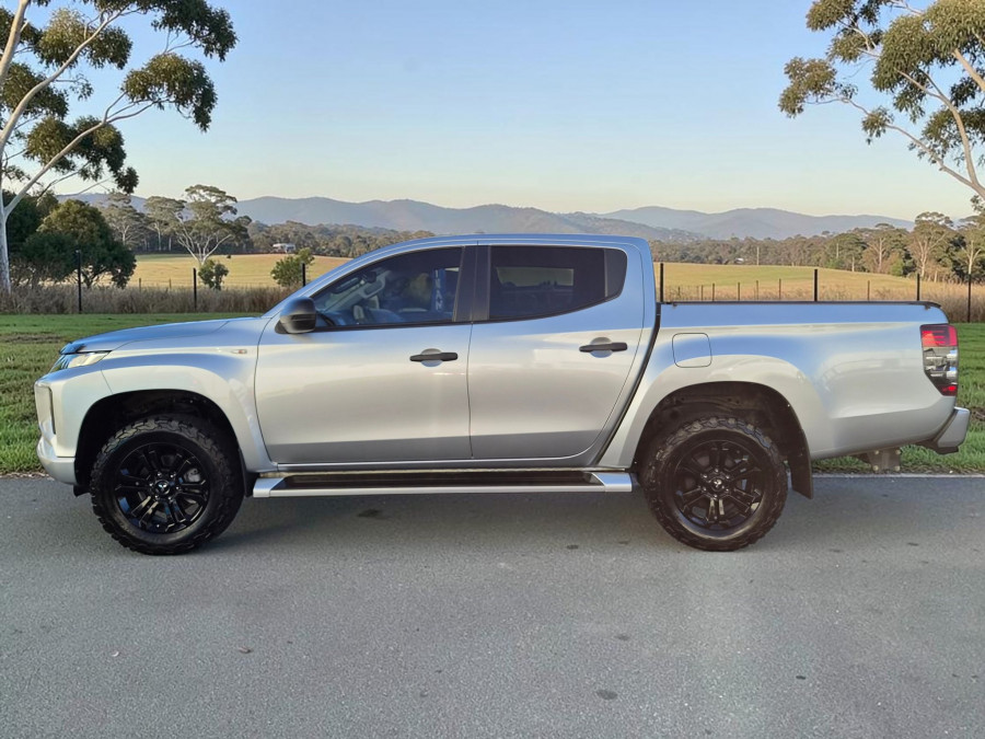 2021 MY22 Mitsubishi Triton MR GLX-R Ute Image 4
