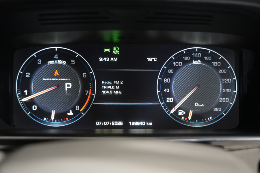2014 Land Rover Range Rover Autobiography SUV Image 16