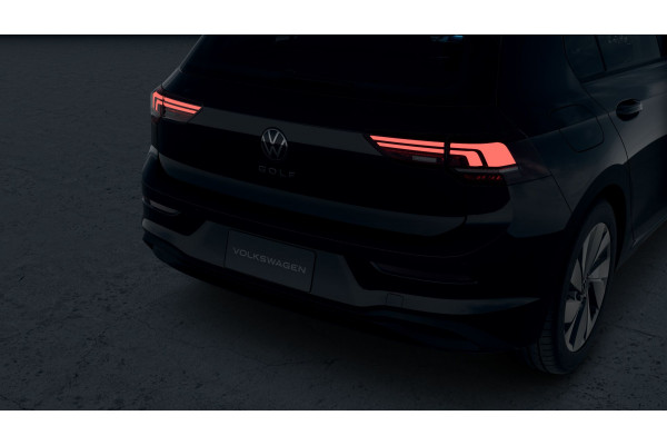2026 Volkswagen Golf 8.5 110TSI Life Hatch Image 5
