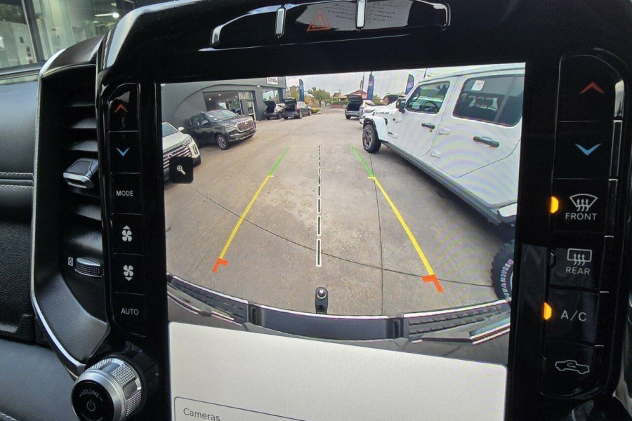 2022 Ram 1500 DT Laramie Ute Image 15