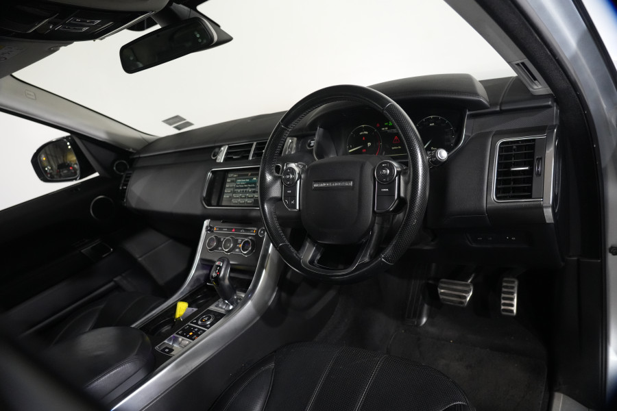 2015 Land Rover Range Rover Sport SDV6 HSE Dynamic SUV Image 11